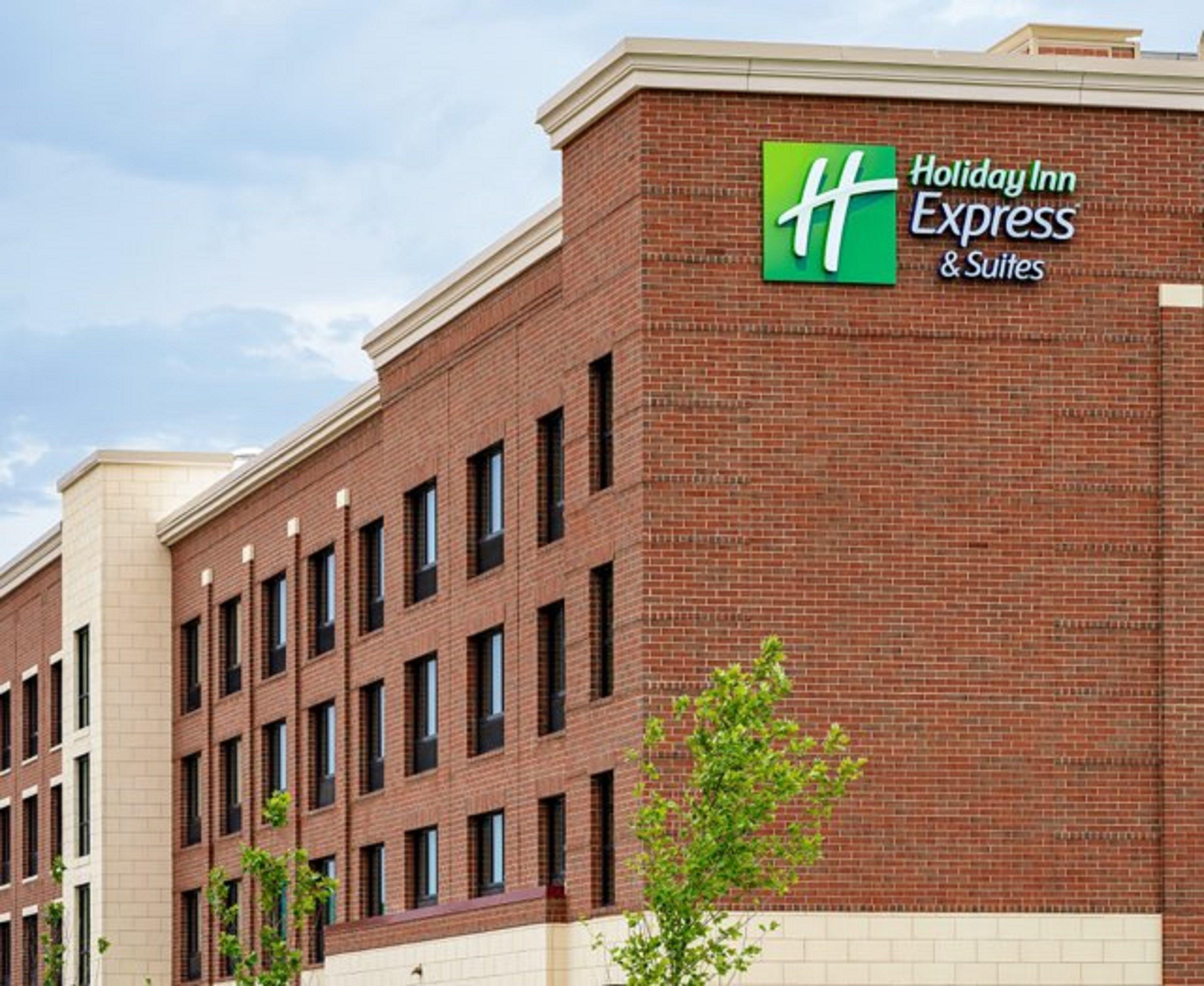 Holiday Inn Express & Suites Franklin - Berry Farms By Ihg Exterior foto