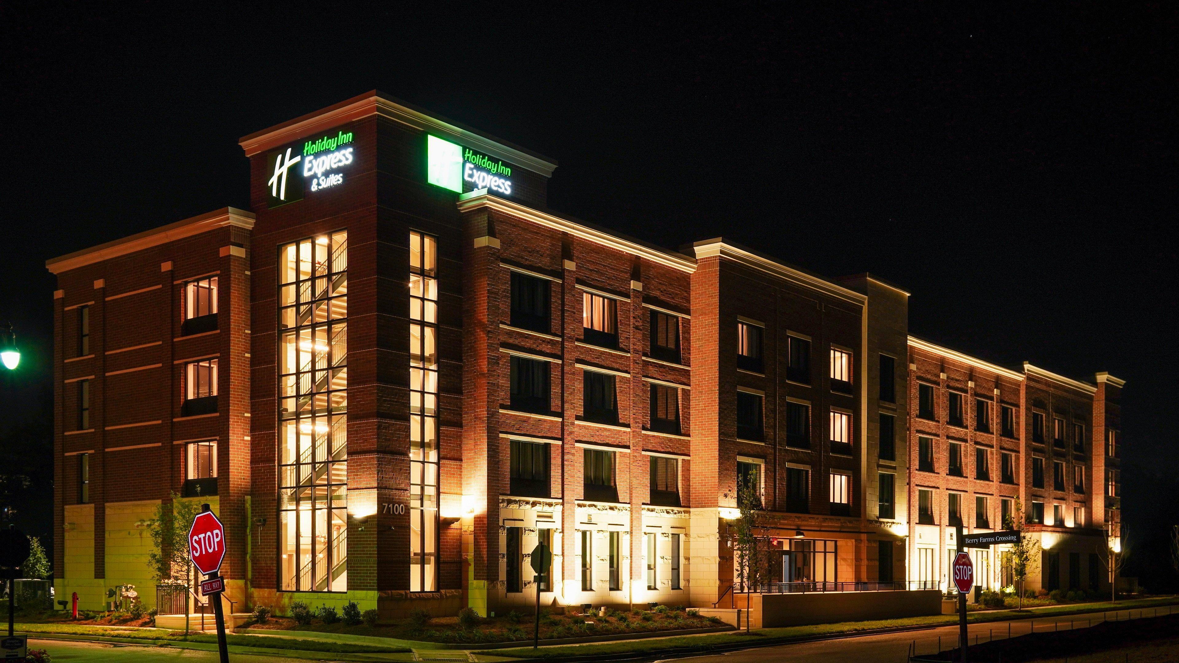 Holiday Inn Express & Suites Franklin - Berry Farms By Ihg Exterior foto